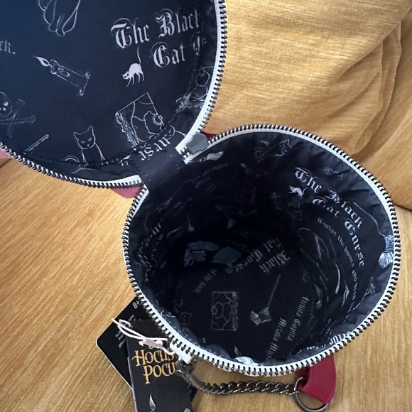 Hocus Pocus Candlelight Purse - Picture 4 of 4